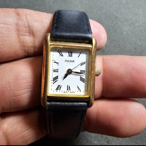 Pulsar Quartz Watch Gold Tone Tank VX51-X349 Roman Dial Leather Straps Working - Picture 1 of 9
